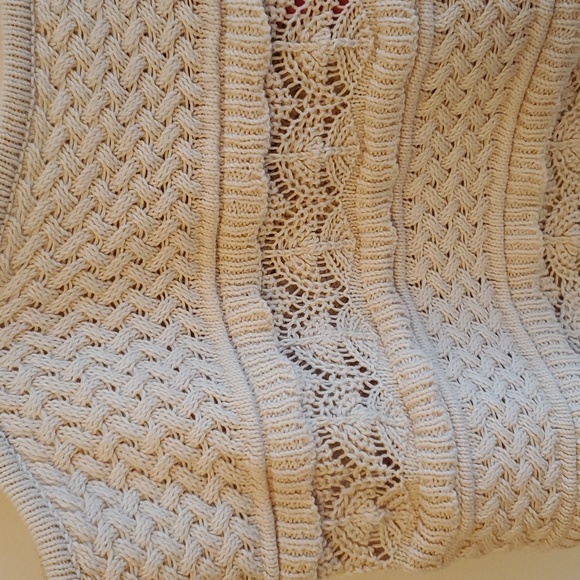 Cream Knit Tank Top from the Latest Scoop Size Large - Picture 2 of 4